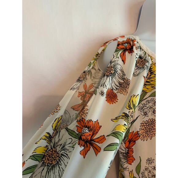 Fig and Flower Size Medium Women's Floral/Lace Print Cold Shoulder Boho Blouse - Picture 3 of 8